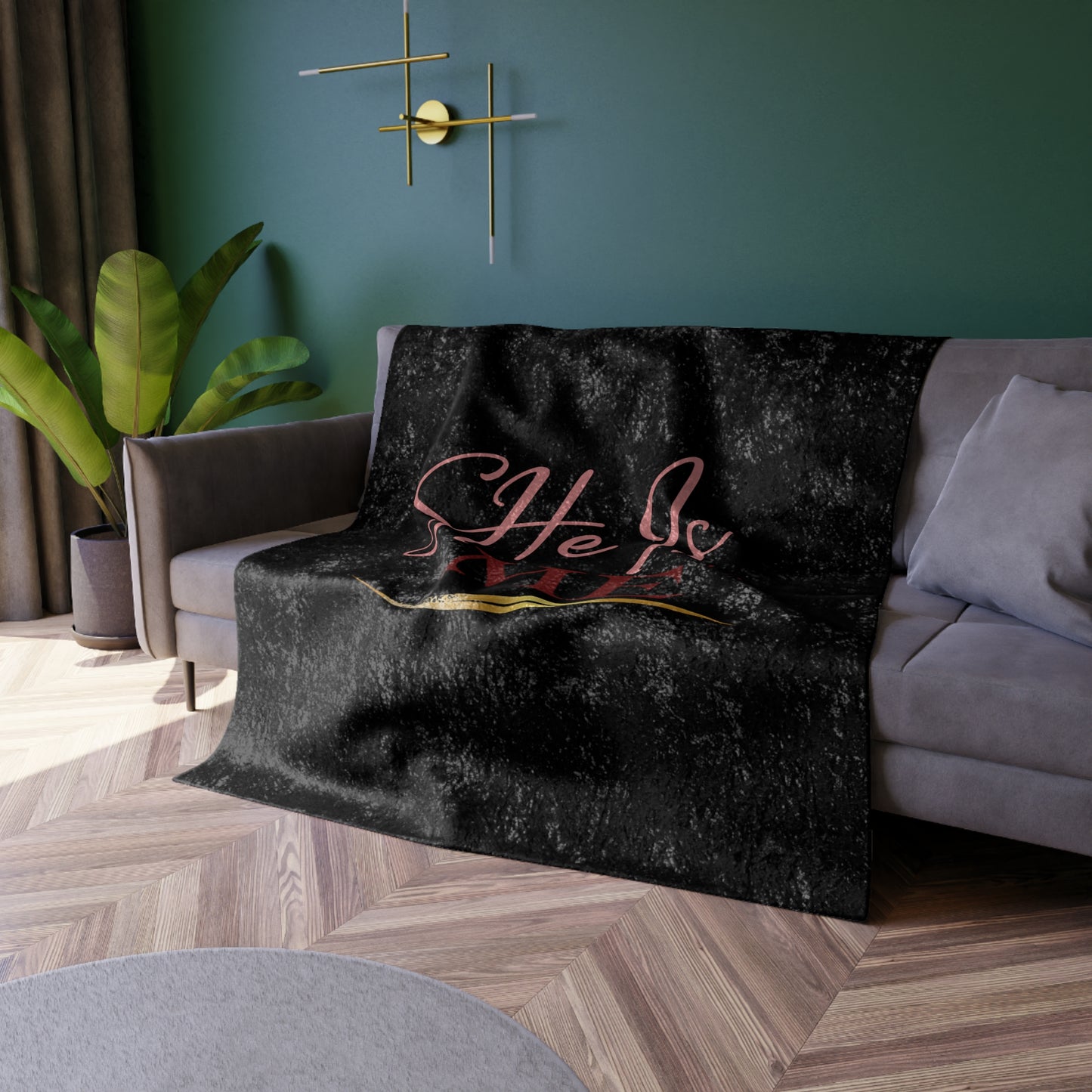 She Is Me Crushed Velvet Blanket - Inspirational Black & Pink Throw for Women, Gifts for Her