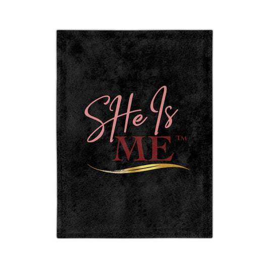 She Is Me Velveteen Microfiber Blanket — Plush Black Throw with Pink & Gold Script